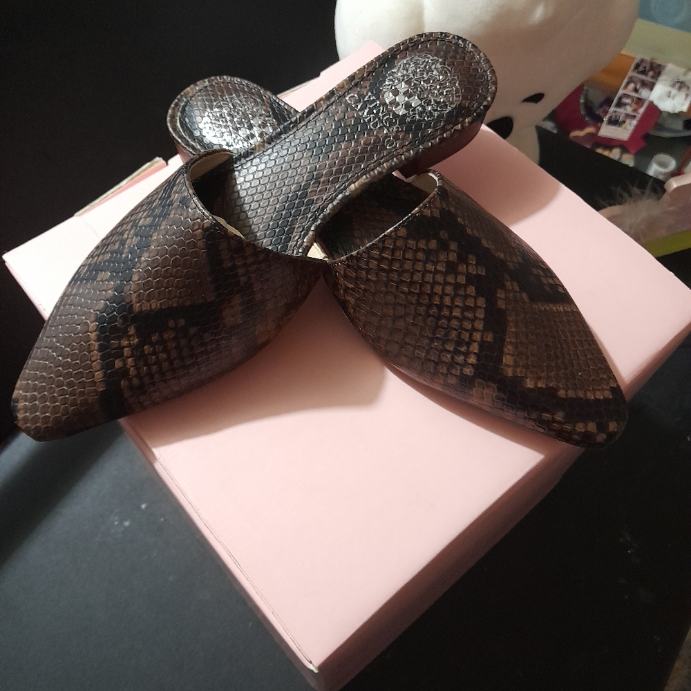 Vince Camuto...Felinial Mule Slides - image 7